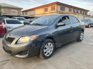 Toyota Corolla 2010 Gray