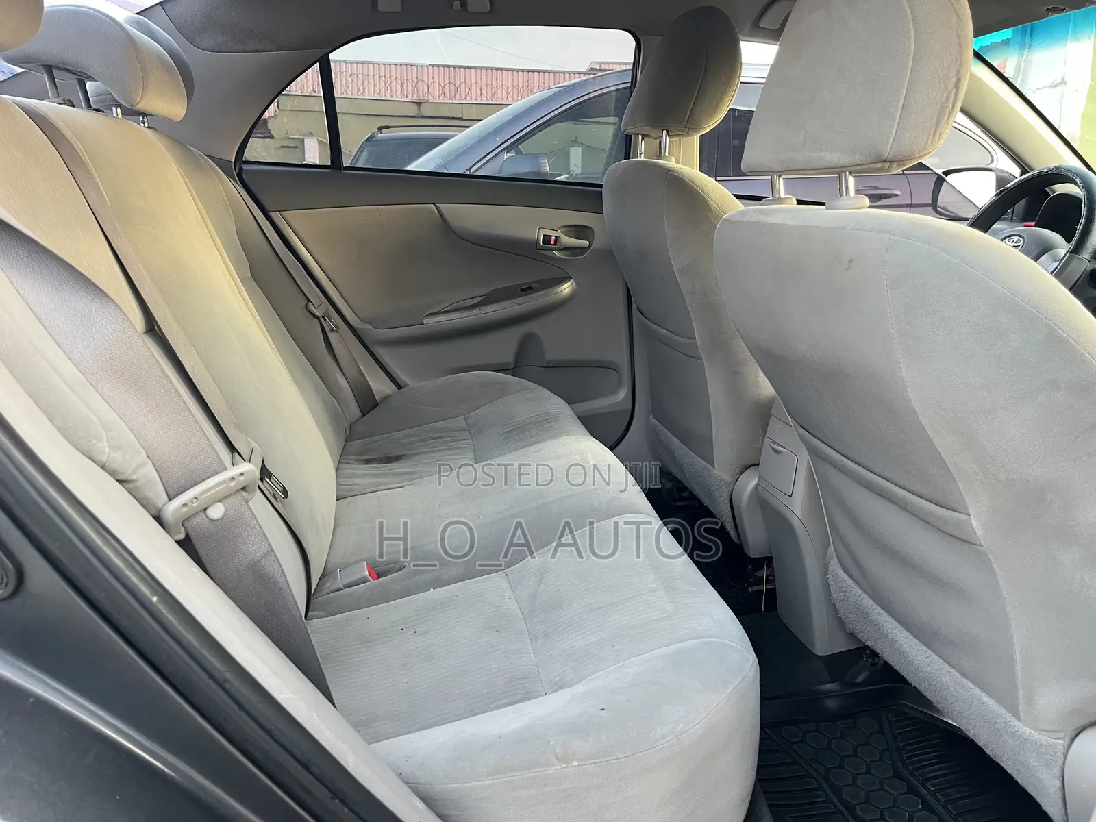 Toyota Corolla 2010 Gray