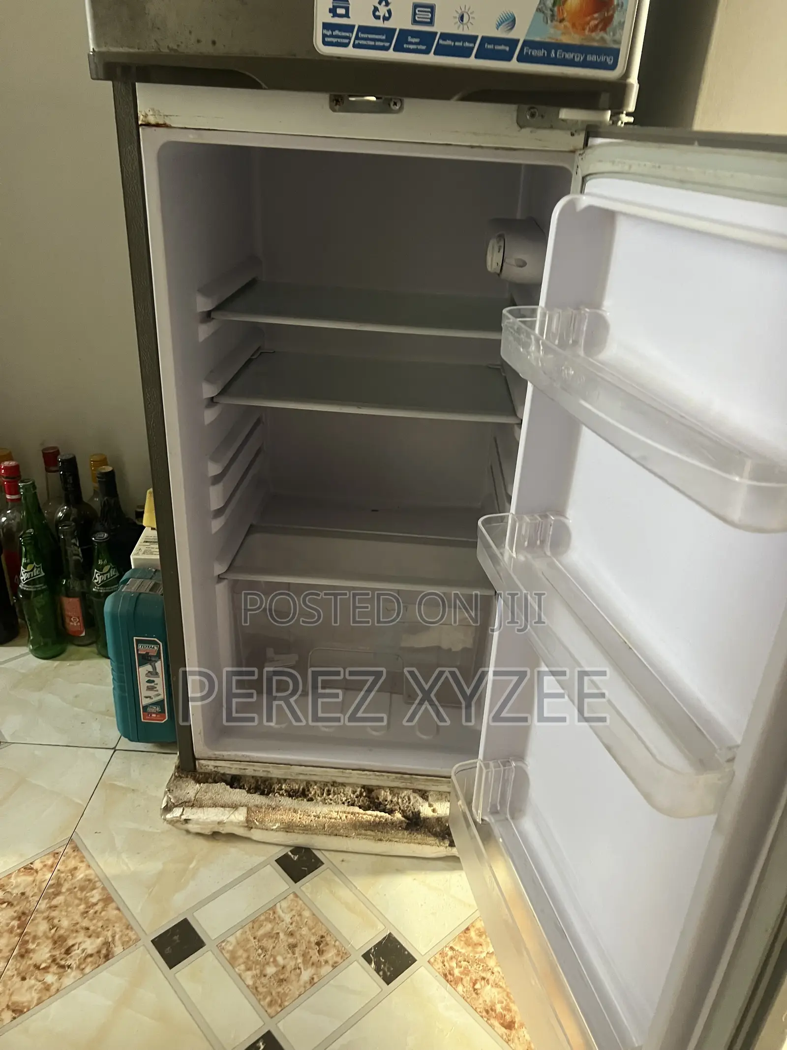 Refrigerator