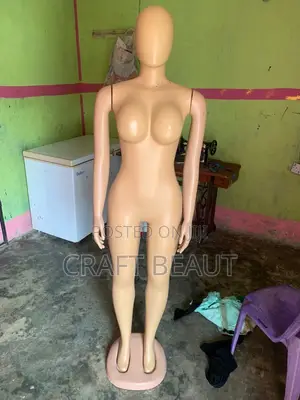Female Maniquin