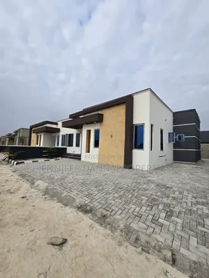 3bdrm Bungalow in Awoyaya for sale