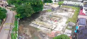 Exclusive Executive Plot