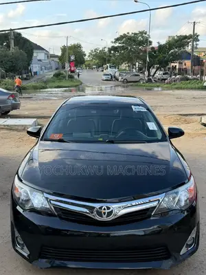 Toyota Camry SE 4dr Sedan (2.5L 4cyl 6A) 2012 Black