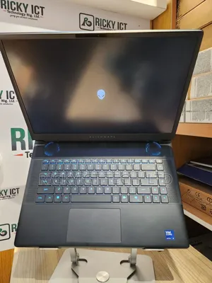 New Laptop Dell 32GB Intel Core Ultra 9 SSD 2T