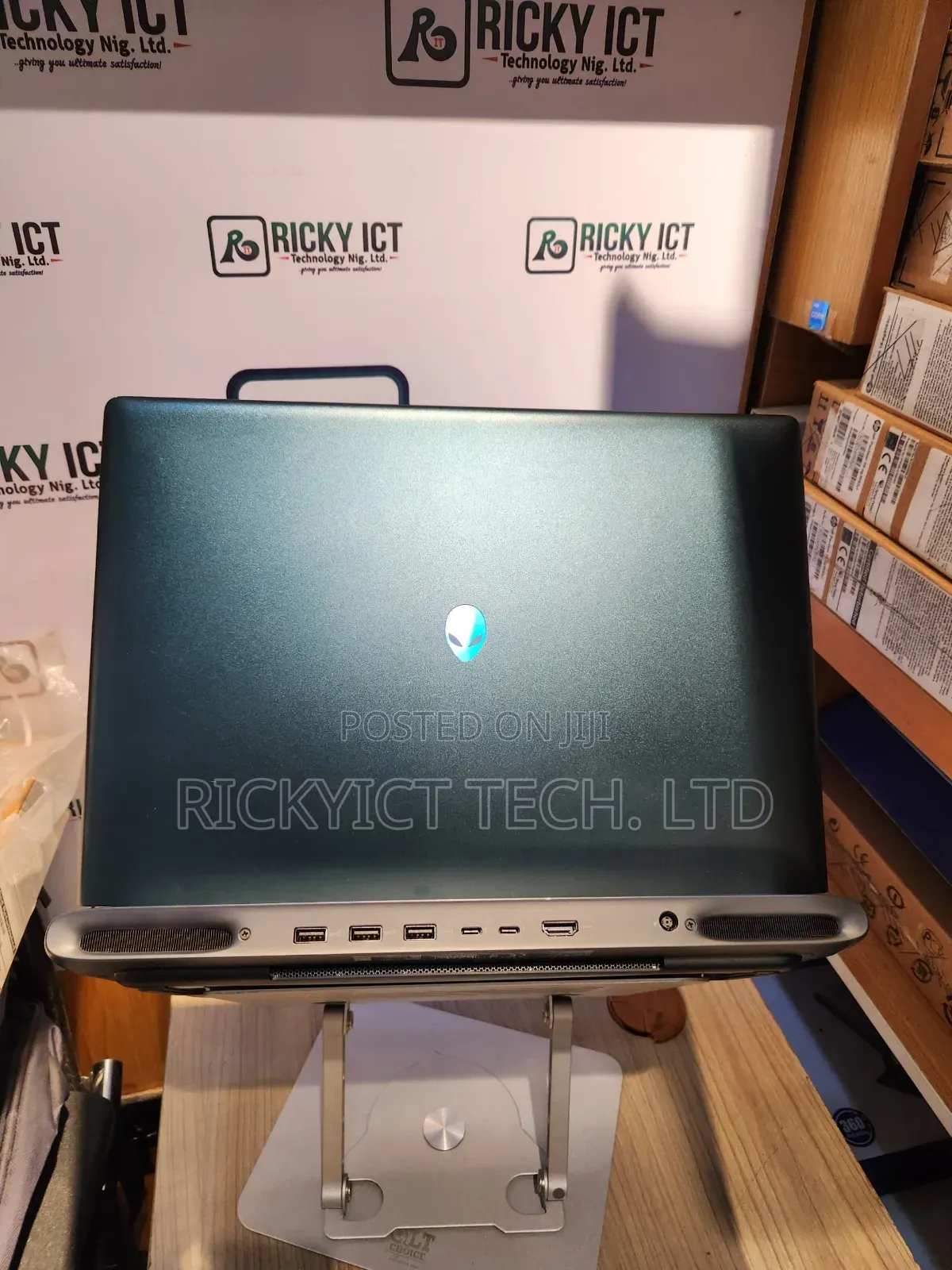 New Laptop Dell 32GB Intel Core Ultra 9 SSD 2T