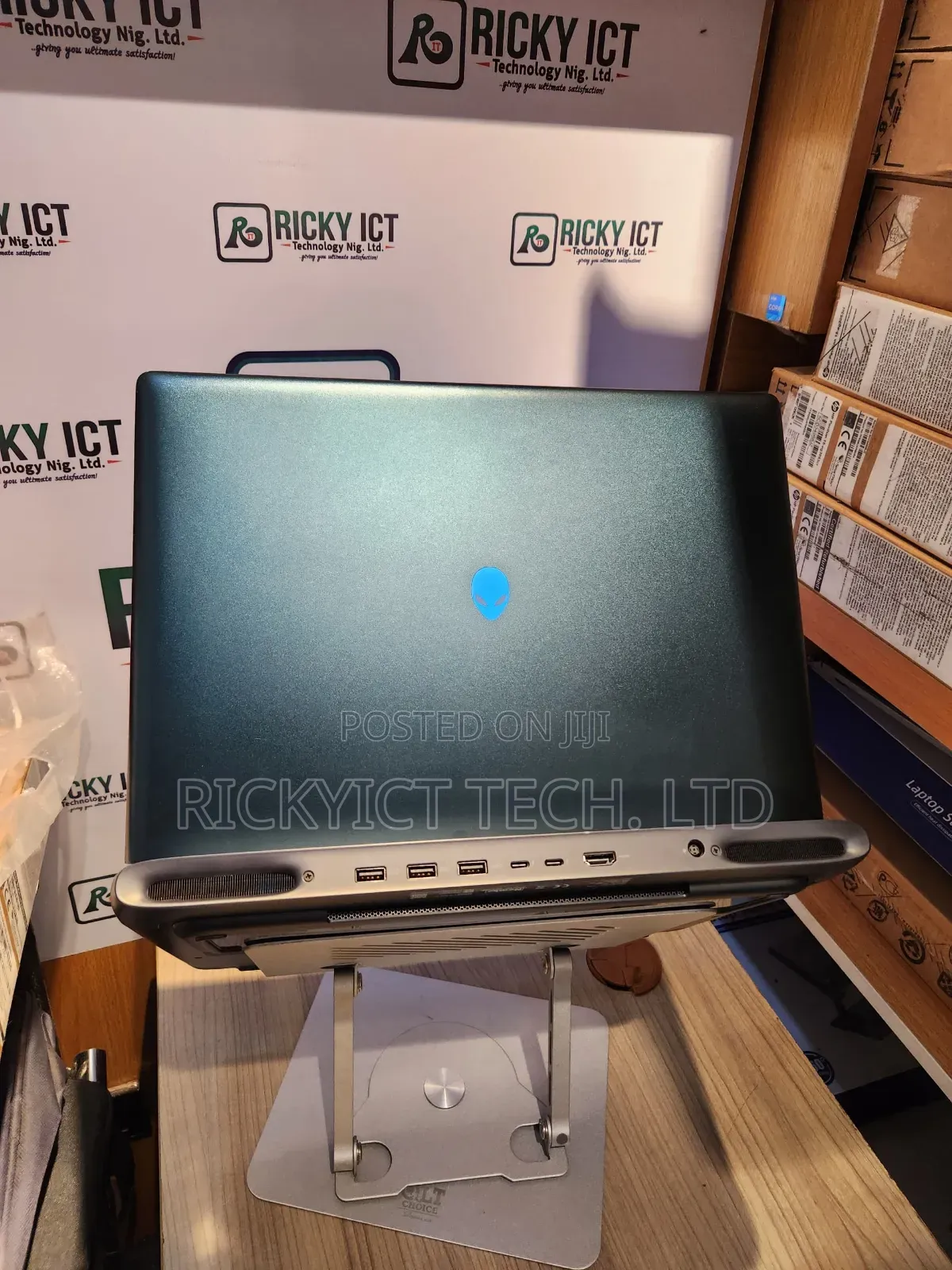 New Laptop Dell 32GB Intel Core Ultra 9 SSD 2T