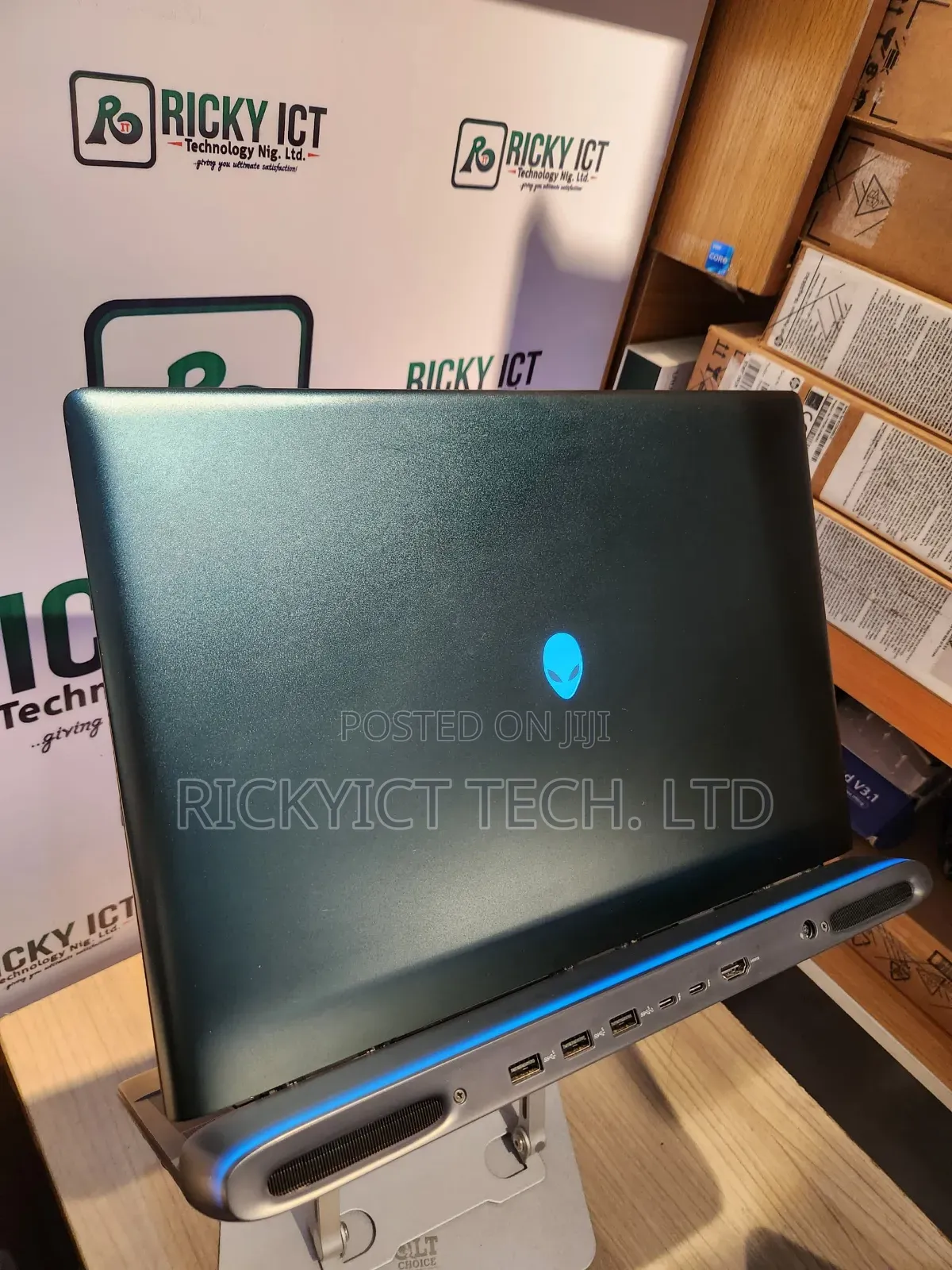New Laptop Dell 32GB Intel Core Ultra 9 SSD 2T