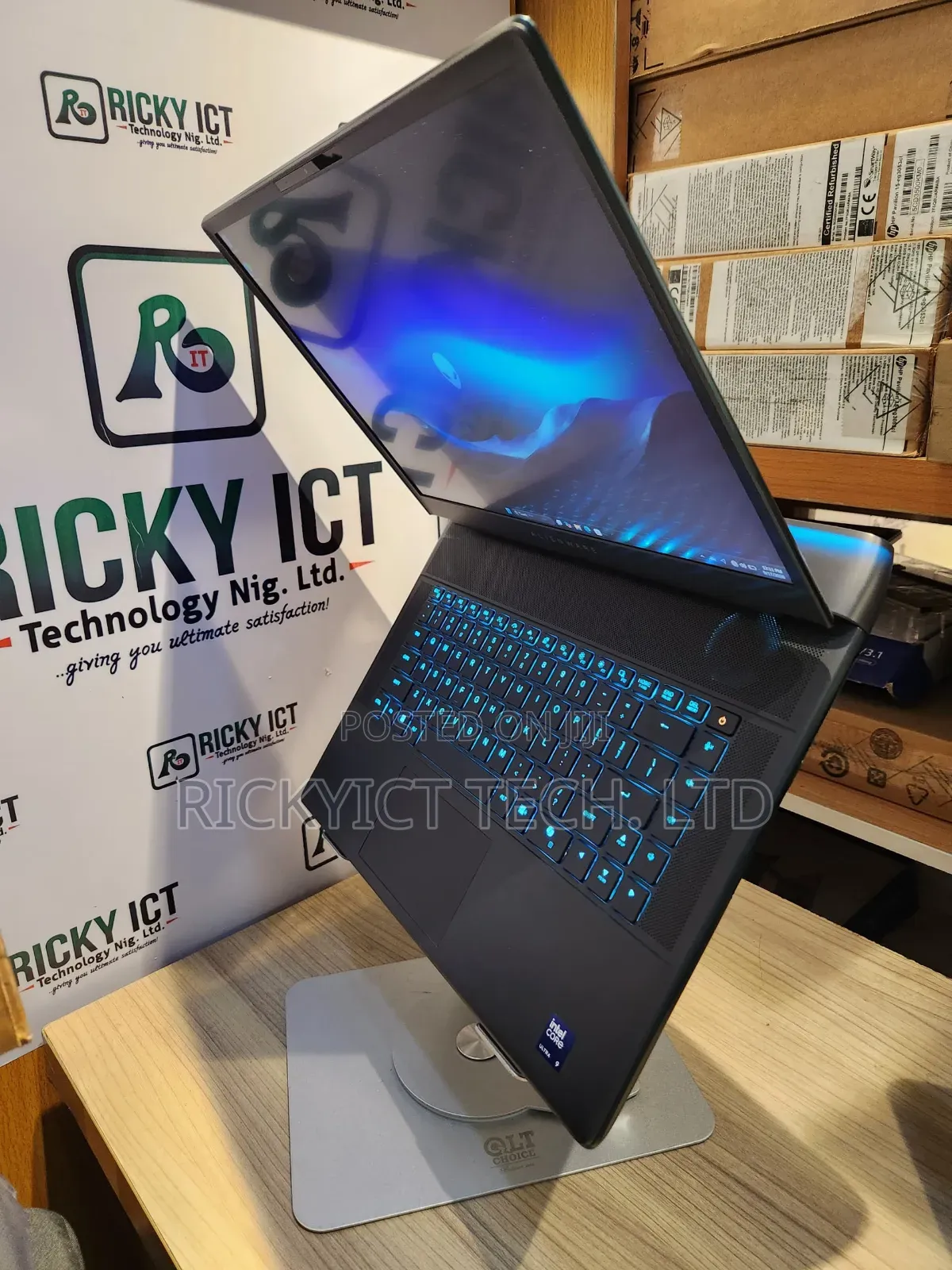 New Laptop Dell 32GB Intel Core Ultra 9 SSD 2T