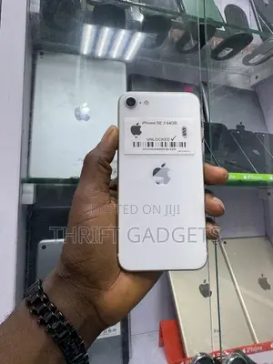 Apple iPhone SE (2022) 64 GB White