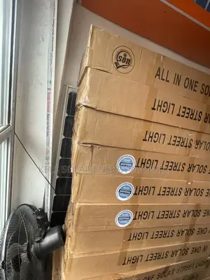 D2 100w Wakatek Solar Flood Street Light