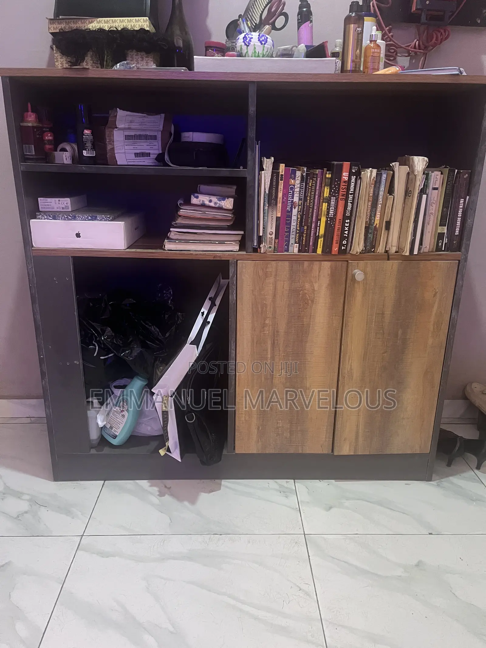 Book Shelf With Storage