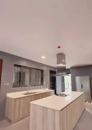 20bdrm Apartment in Estate, Asokoro for rent