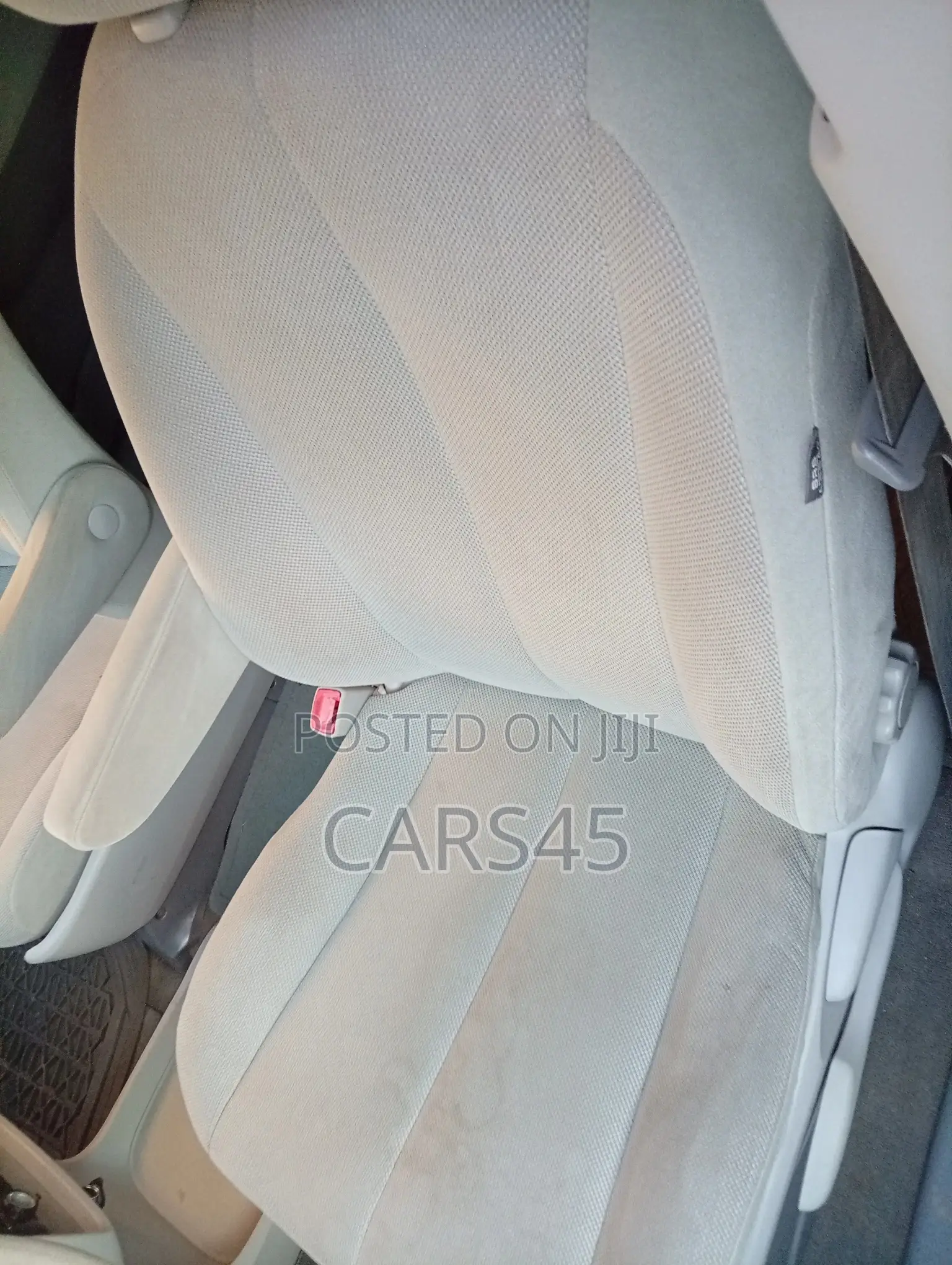Toyota Sienna 2012 Silver