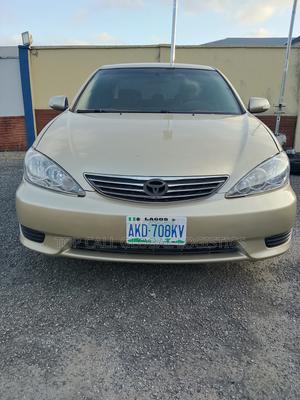 Toyota Camry LE 4dr Sedan (2.4L 4cyl 5A) 2006 Gold