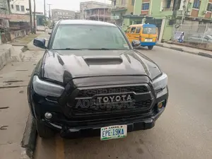 Toyota Tacoma 2017 Black