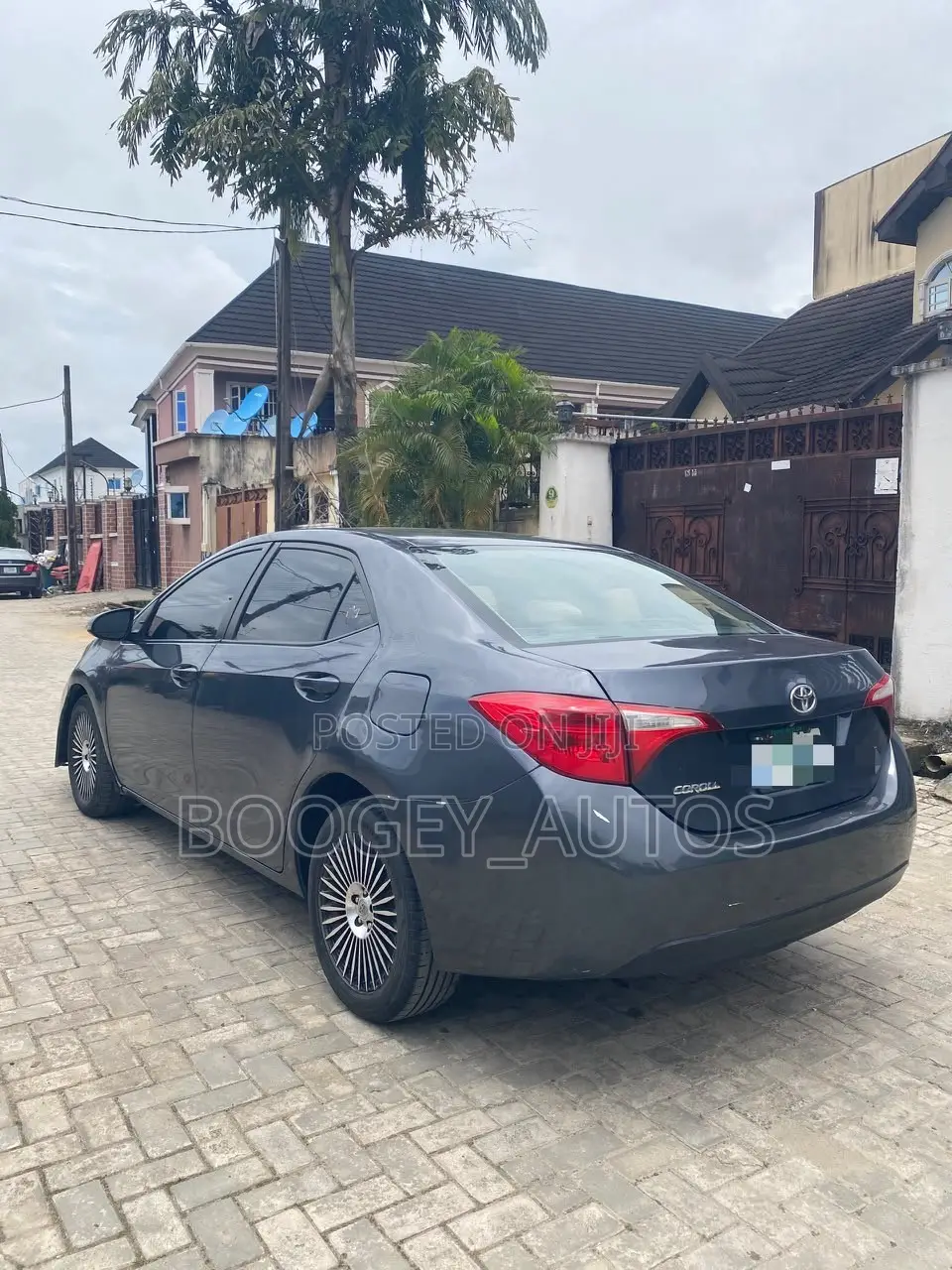 Toyota Corolla 2017 Gray