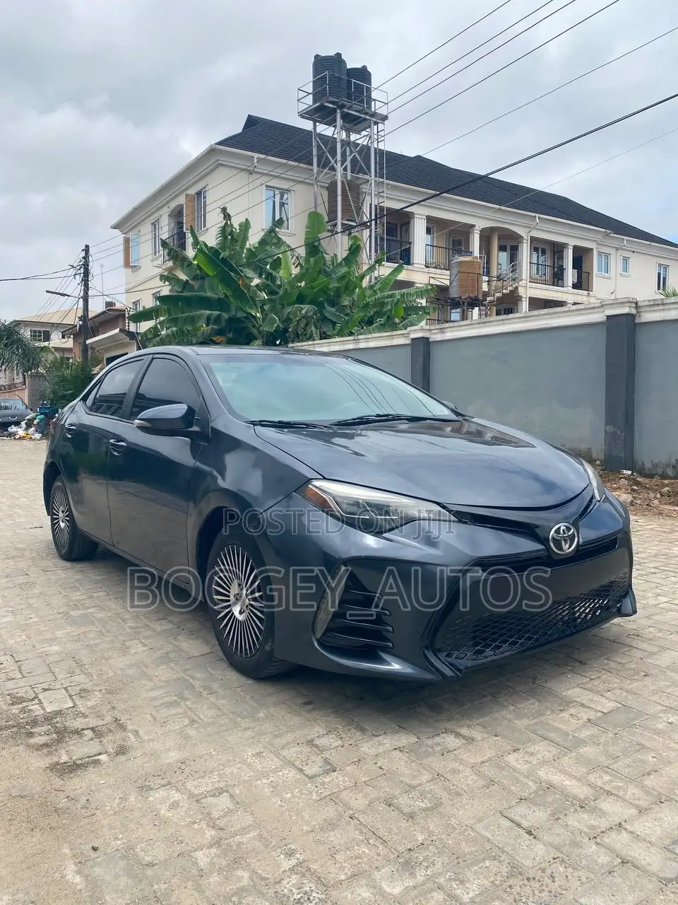 Toyota Corolla 2017 Gray