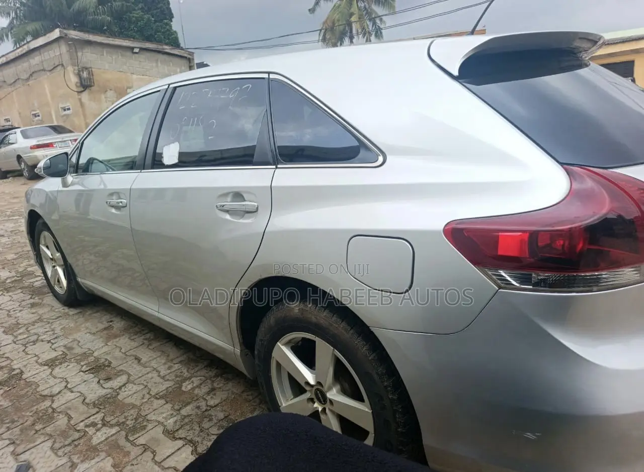 Toyota Venza 2013 Silver