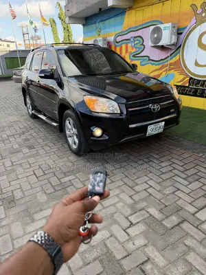 Toyota RAV4 3.5 Limited 4x4 2010 Black