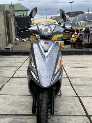 Kymco Agility 2012 Silver