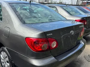 Toyota Corolla LE 2006 White