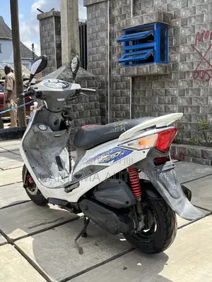 Kymco Agility 2011 White