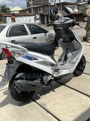 Kymco Agility 2011 White