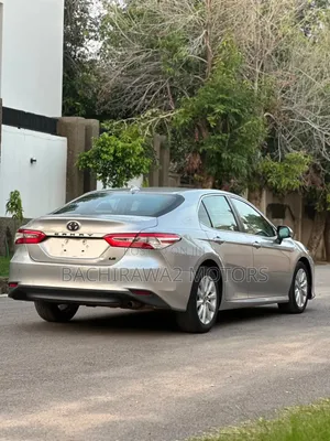 Toyota Camry LE (2.5L 4cyl 8A) 2019 Silver