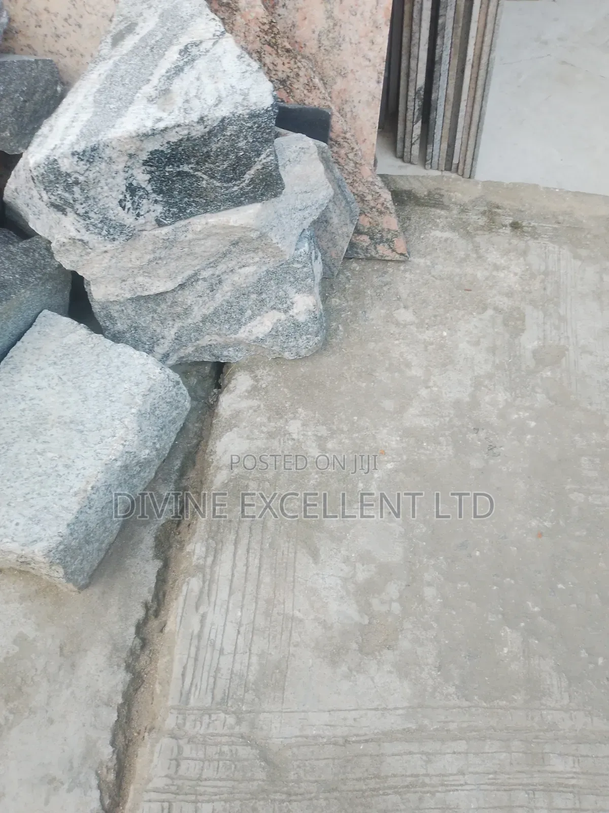 Granite Raw Stones/Bricks