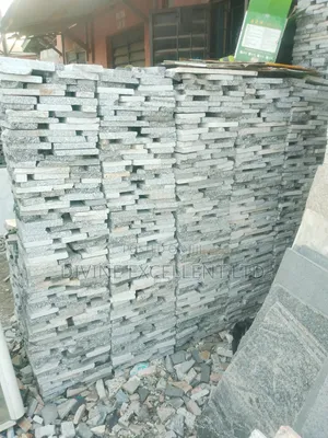 Granite Raw Stones/Bricks