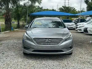 Hyundai Sonata SE 4dr Sedan (2.4L 4cyl 6A) 2015 Silver