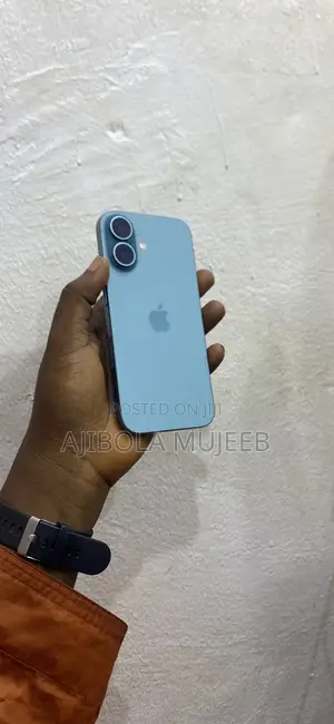 Apple iPhone 16 128 GB Green