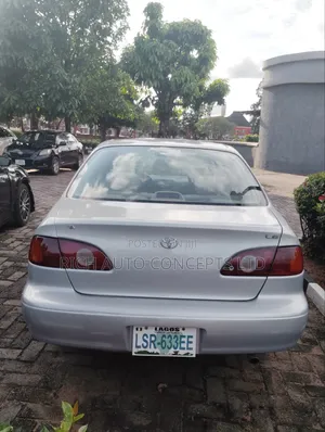 Toyota Corolla Sedan 2001 Silver