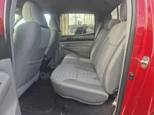Toyota Tacoma V6 4dr Double Cab 4WD 6.1 ft. SB (4.0L 6cyl 5A) 2014 Red