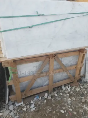 Carrera Aligned Marble
