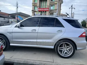 Mercedes-Benz M Class ML 63 AMG 2012 Silver