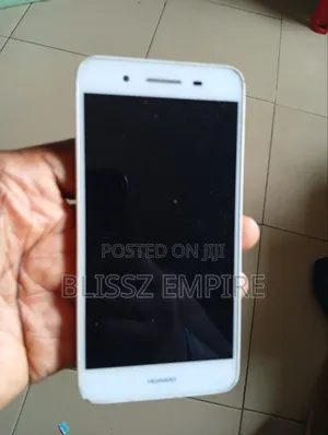 New Huawei Tag L23 64 GB Gold