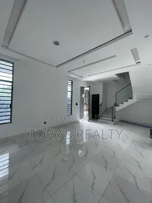 4bdrm Duplex in Oke Ira / Ajah for sale