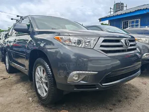 Toyota Highlander 2013 Gray