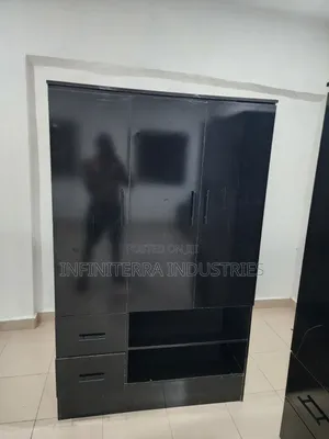 Glossy Wardrobe