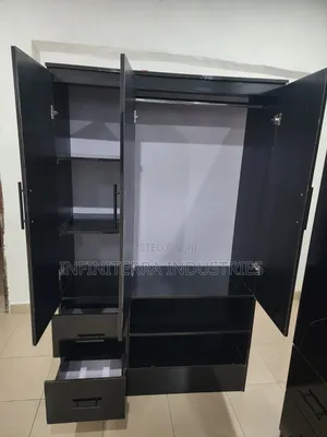 Glossy Wardrobe
