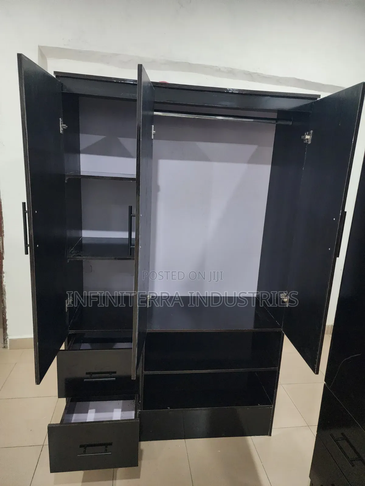 Glossy Wardrobe