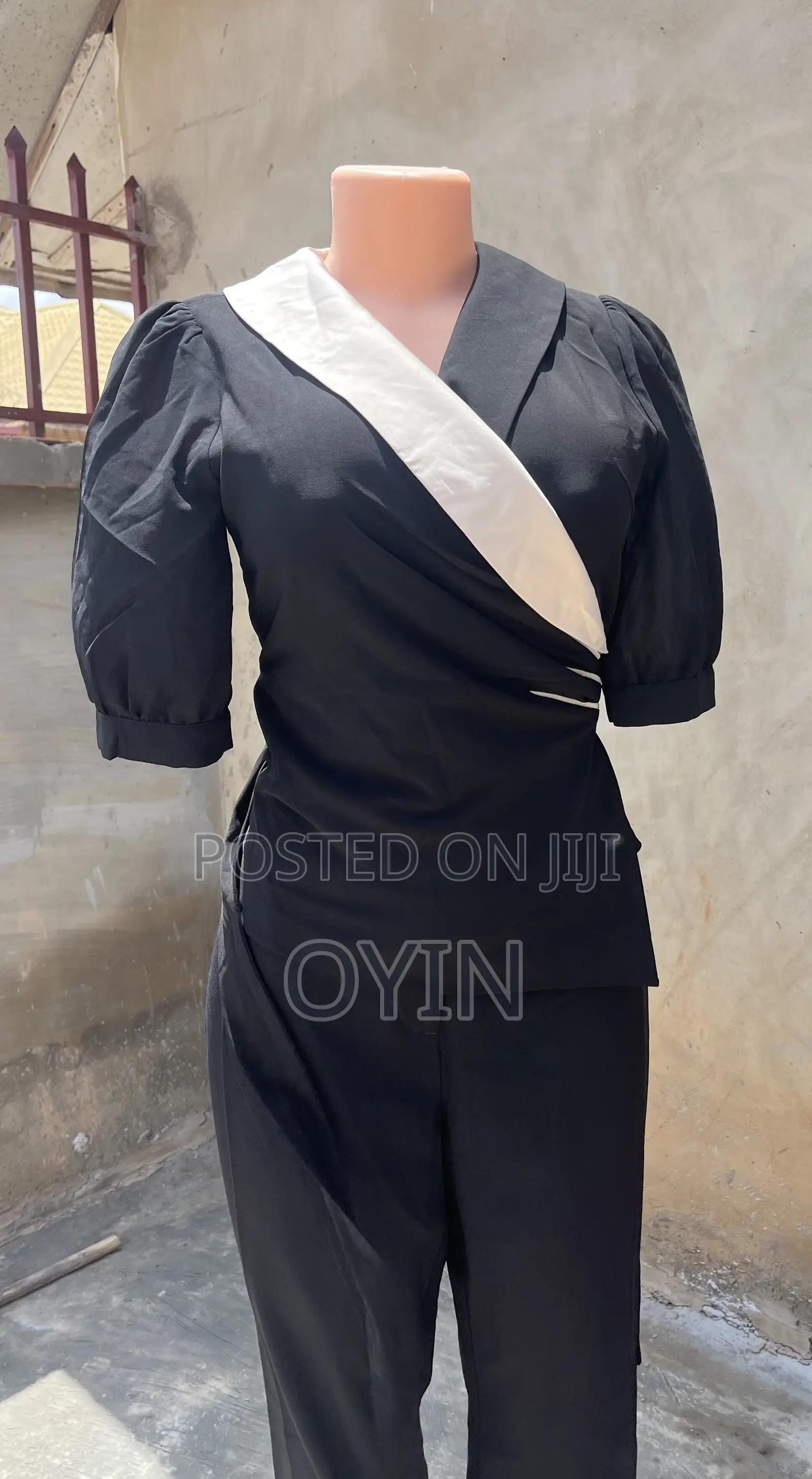 Cooperate Tops