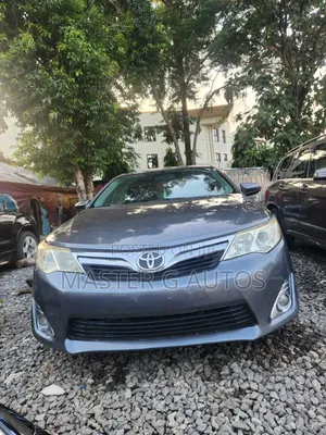 Toyota Camry 2014 Gray