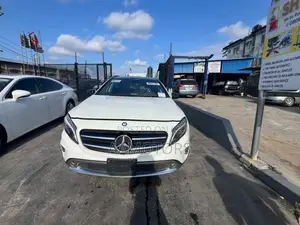 Mercedes-Benz GLA 250 2015 White