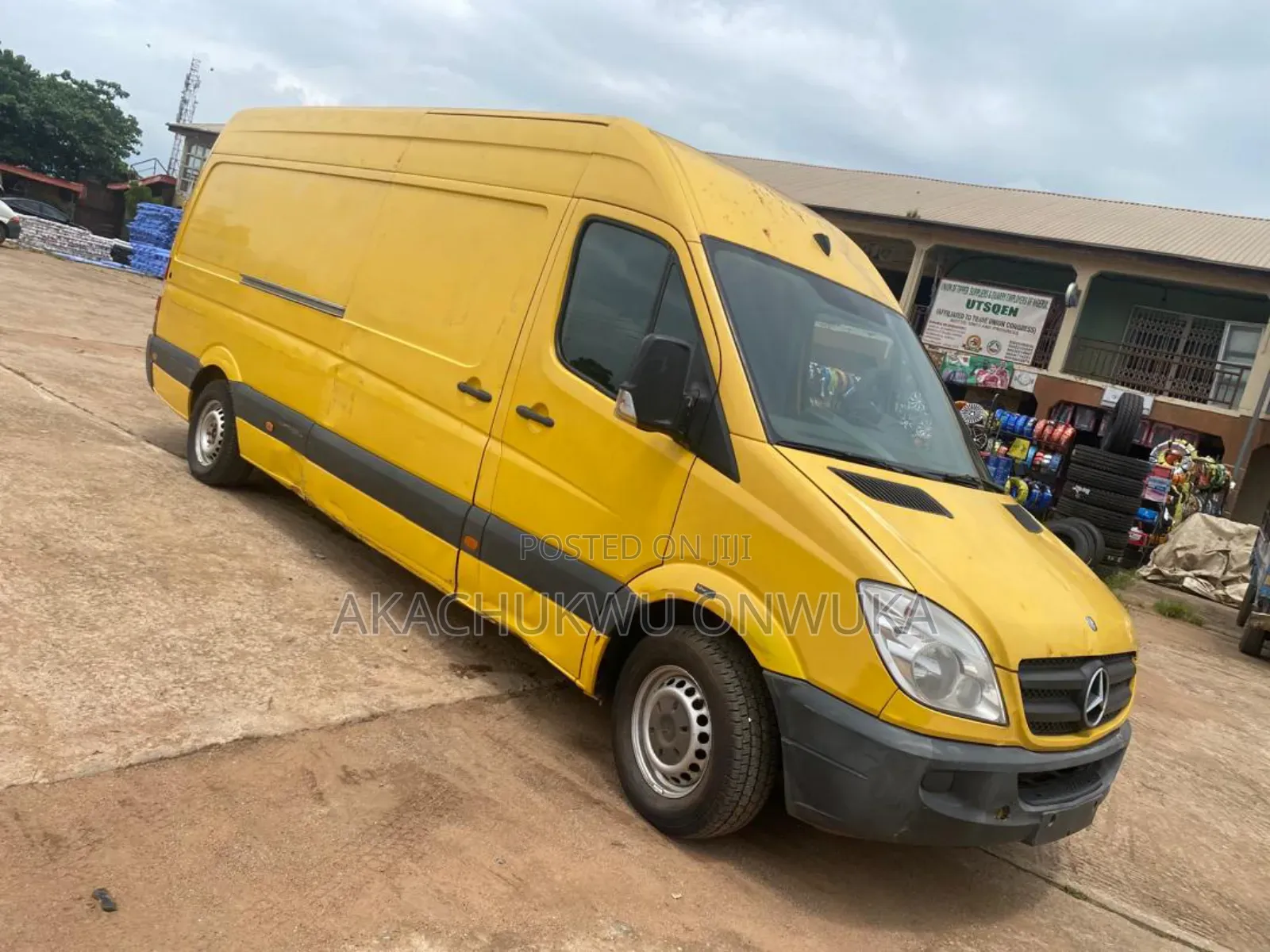 Mercedes-Benz Sprinter 2014 Yellow