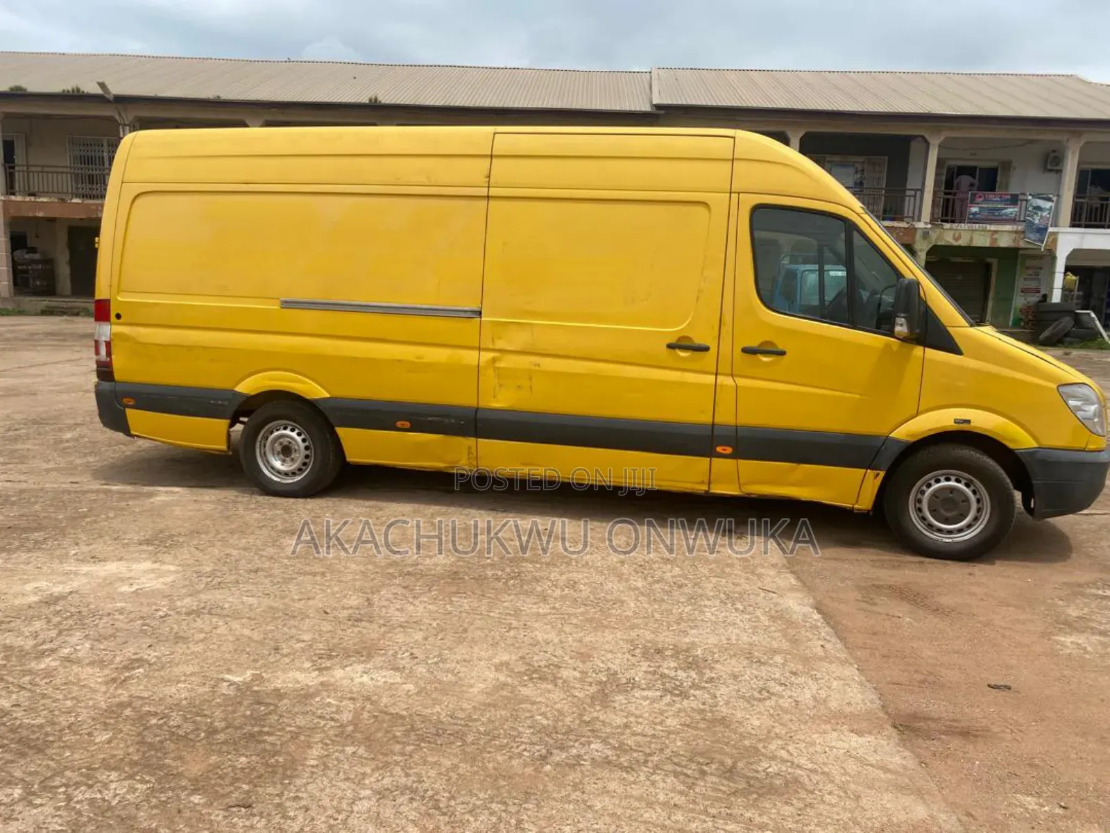 Mercedes-Benz Sprinter 2014 Yellow