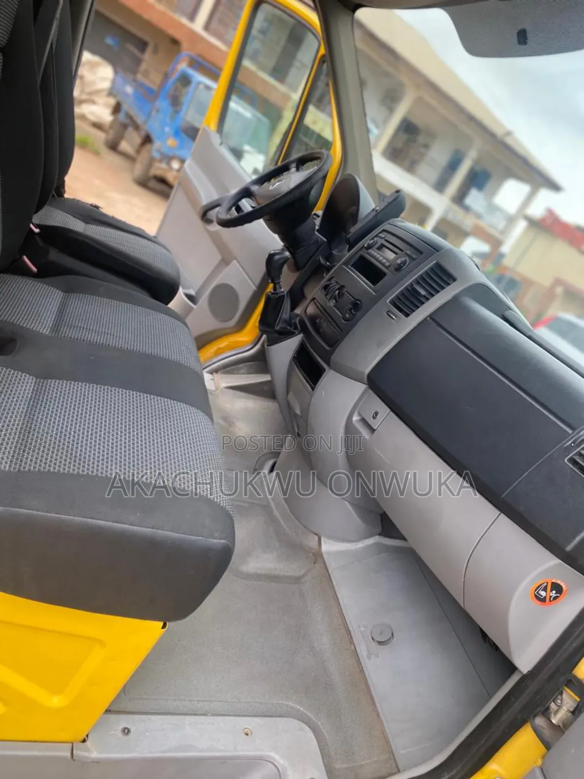 Mercedes-Benz Sprinter 2014 Yellow