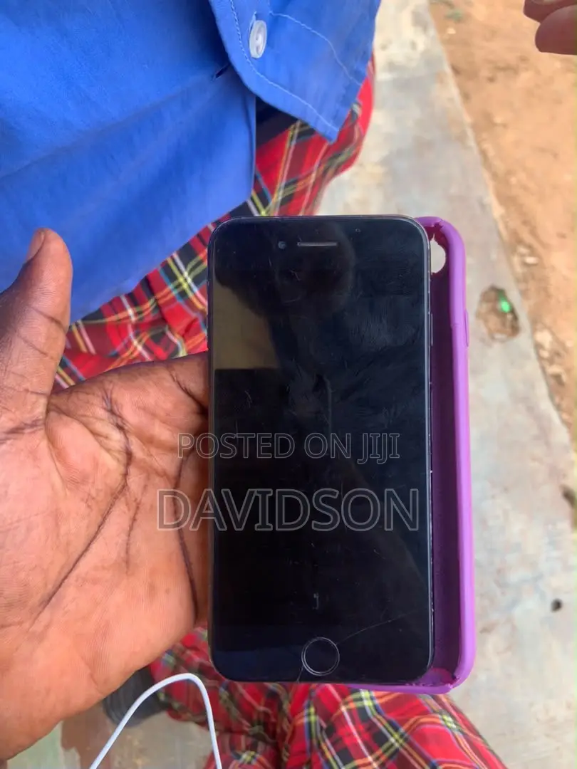 Apple iPhone 8 64 GB Black