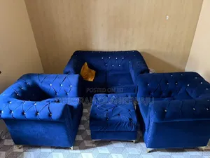 Few Months Used 4 Sets of Sofa Chair